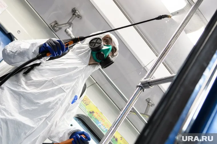 Вещество, которым обрабатывают вагоны, токсично, пока не осядет на поверхности