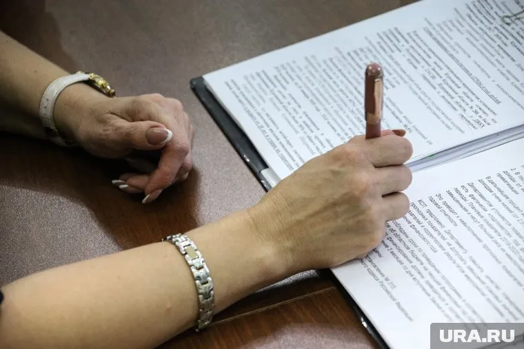 Жительнице Кургана грозит 5 лет колонии за нападение на полицейского