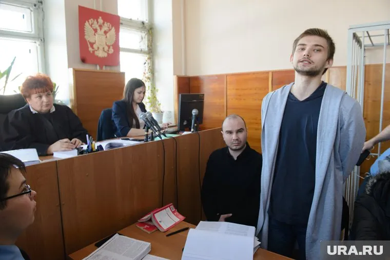 За 20 лет работы в суде Екатерина Шопоняк (слева) не вынесла ни одного оправдательного приговора.