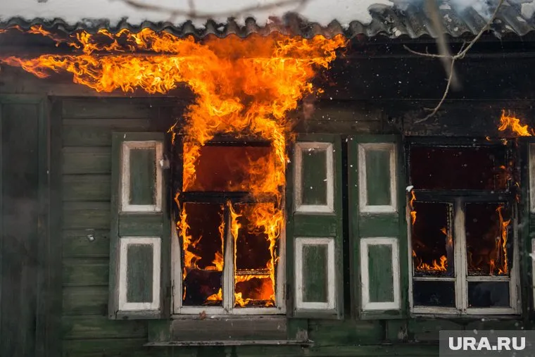 На текущей неделе пожары в частных домах уже дважды становились причинами смертей несовершеннолетних