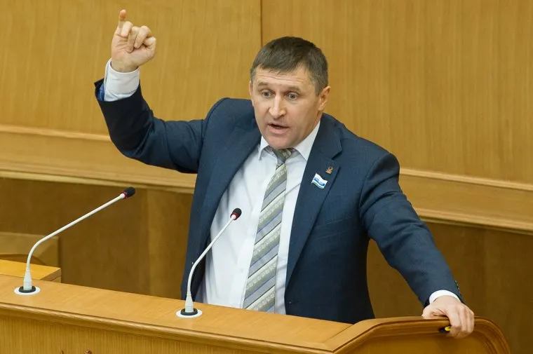 Заседание Заксобрания Свердловской области 1 марта 2016 года, артюх евгений