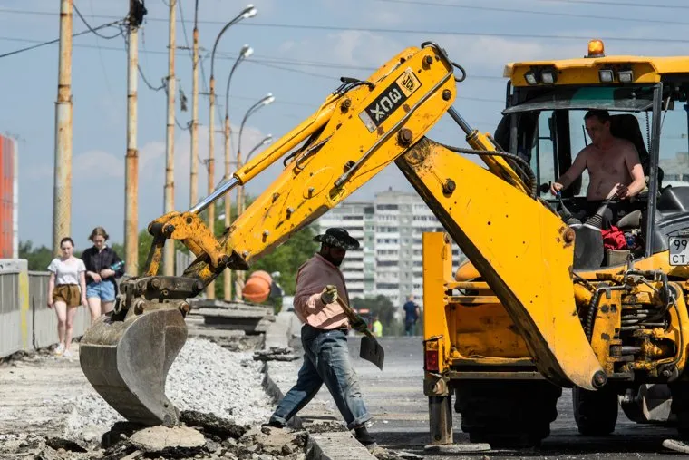 Дорожные работы на центральных улицах Екатеринбурга