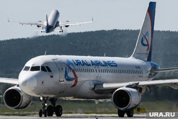 Пилоты «Уральских авиалиний» прибыли в столицу Урала в ночь на 16 августа