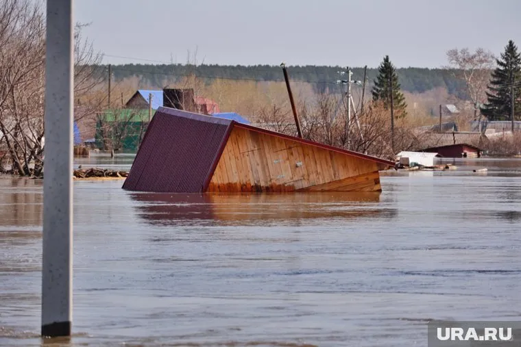 Почти 6000 курганцев рискуют столкнуться с большой водой при уровне реки в 1100 см