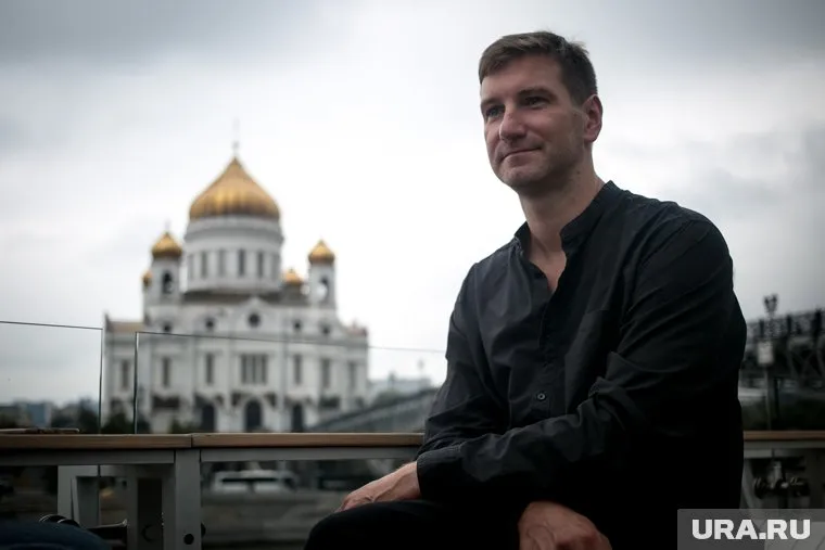 Руководитель НКО СПИД.ЦЕНТР Антон Красовский: "Традиционные ценности - это доктор Пирогов и купец Третьяков, а не жирный лицемерный поп на гелике"