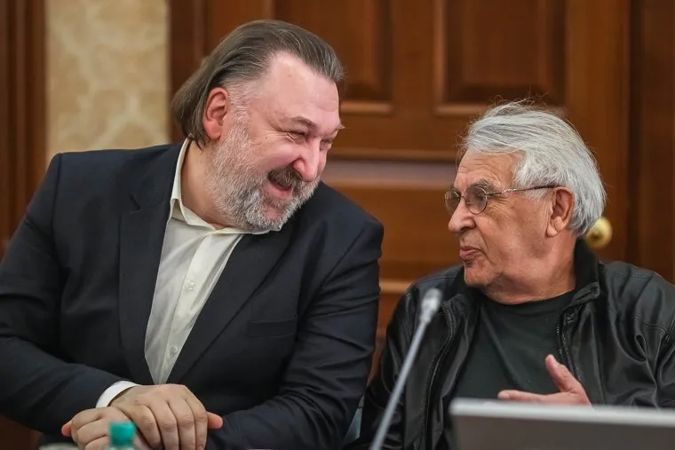 Встреча губернатора Владимира Якушева с журналистами в честь дня российской прессы. Тюмень, налобин олег