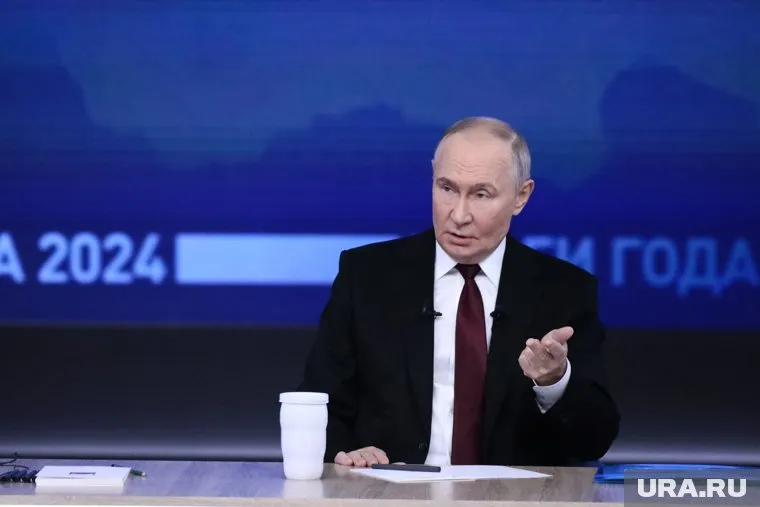 Владимир Путин отметил, что Россия изначально участвовала в событиях в Сирии, чтобы остановить террористов