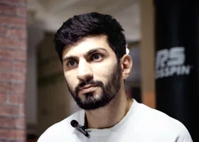 Боксер Тамоян бесплатно тренирует бойцов СВО в Кургане: на что живет спортсмен, об этом он рассказал URA.RU