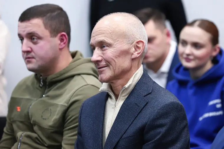 Визит Артема Жоги в Дом добровольца и встреча с активом Всероссийского студенческого корпуса. Екатеринбург