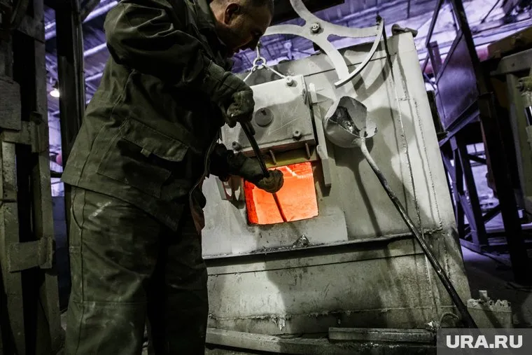 Сумма сделки, заключенной ОАО "СМЗ", превысила 1 млрд рублей