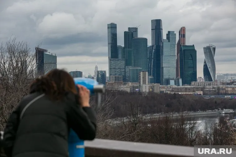 Метеорологи посоветовали москвичам готовиться к дождям и холоду