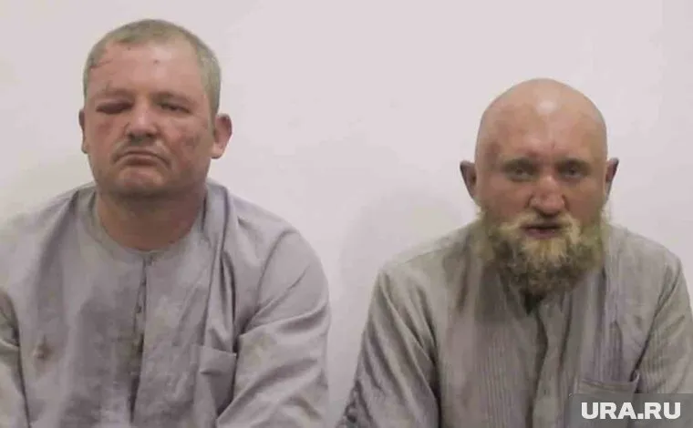 По словам мужчины, в плену находятся два российских военных