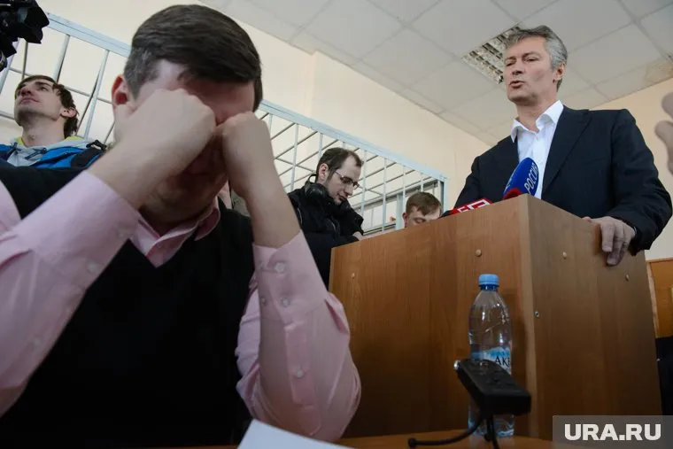 Мало кто верит в перспективу выдвижения Евгения Ройзмана (справа) на выборы