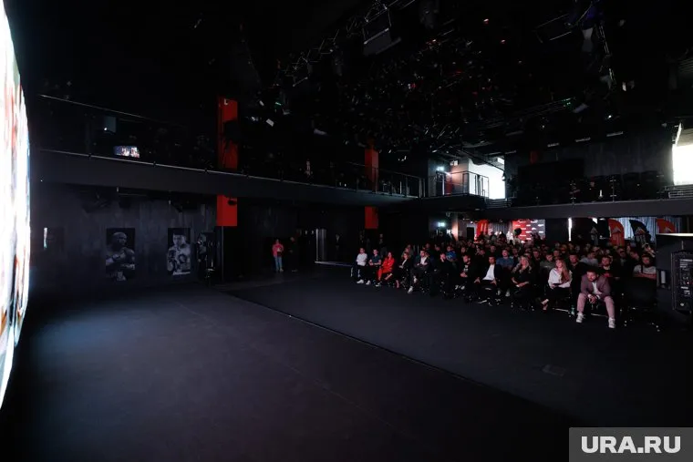 В Екатеринбурге провели показ сериала про бойцов ММА