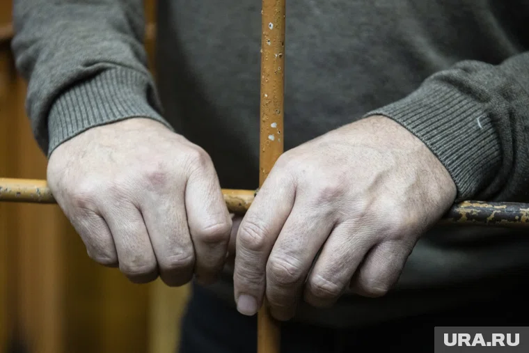 Начальника отдела признали виновным