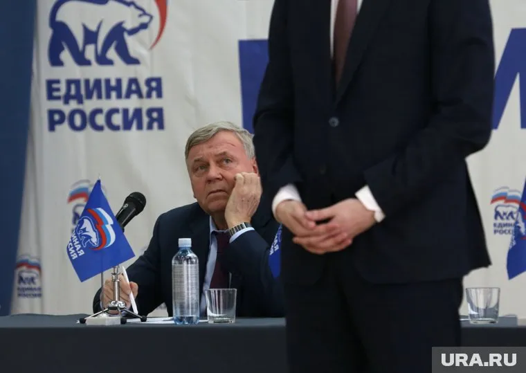 Место Николая Демкина (слева) в пермском заксобрании может занять его сын Евгений