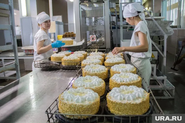 Завод будет производить полторы тысячи тонн сладостей в месяц