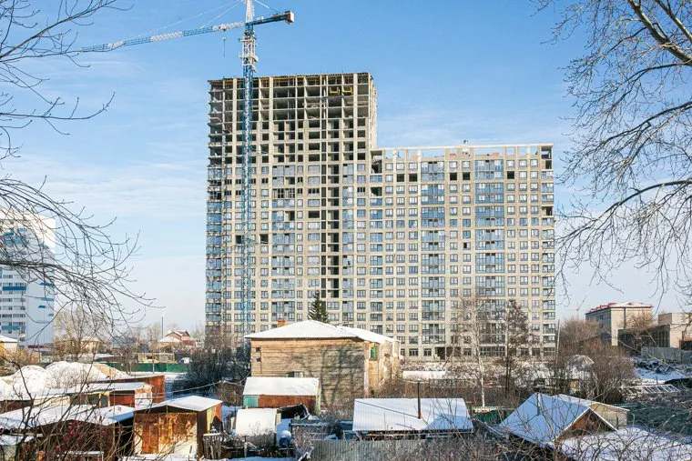 Окраины, дома, дороги. Тюмень