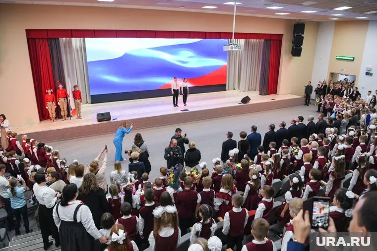 Линейки будут проводить внутри школ