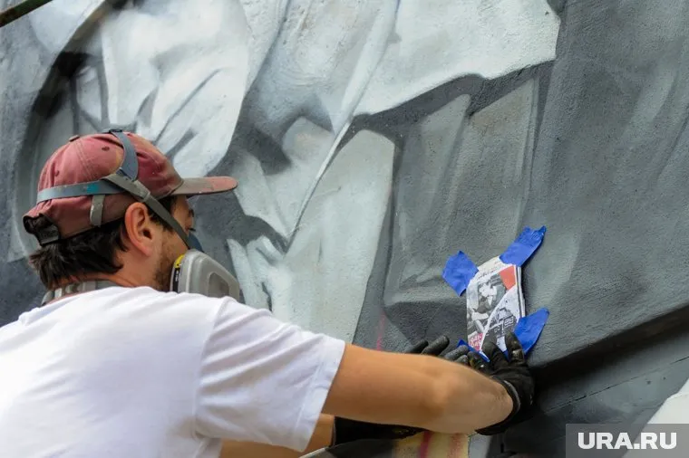 В Тюмени появился новый рисунок возле ТРЦ «Кристалл» (архивное фото)