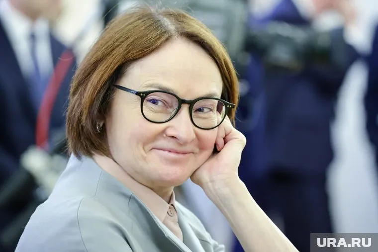 Экономика РФ выходит из перегрева, заявила Набиуллина, выступая на ПМЭФ