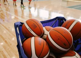 Березуцкий приехал посмотреть на баскетбольное дерби в Екатеринбурге