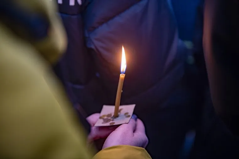 Прощание с погибшей школьницей. д.Полуденная, Юго Камский. Пермь