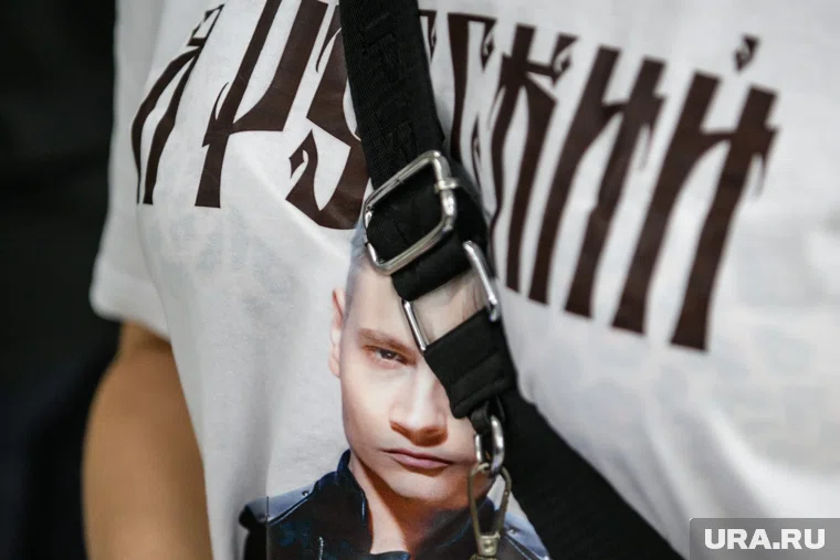 Shaman не сможет производить водку под брендом «Я русский», ему отказали в Роспатенте