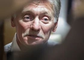 Песков: в Кремле с уважением относятся к баллистическим ракетам КНДР