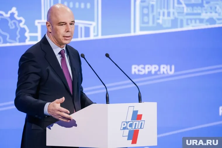 Антону Силуанову за профессионализм аплодирует вся Госдума, сказал Вячеслав Володин