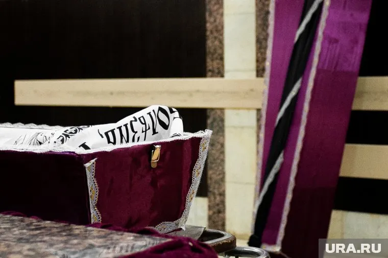 Семью из Тюмени похоронят в Ирбите, где живут их родственники