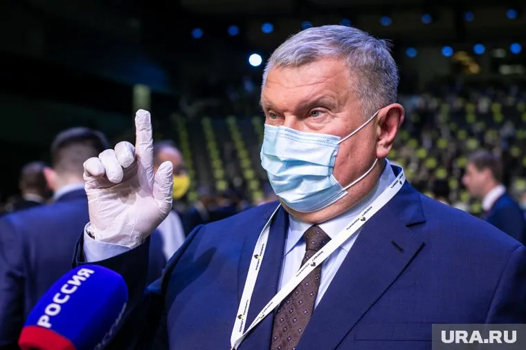 Цены на электроэнергию растут быстрее инфляции, заявил Игорь Сечин