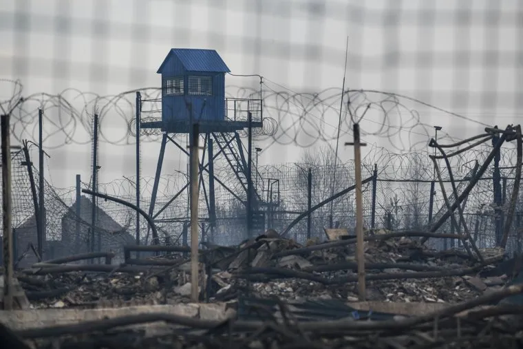 ПГТ Сосьва после пожара, последствия пожара в исправительной колонии. Свердловская область