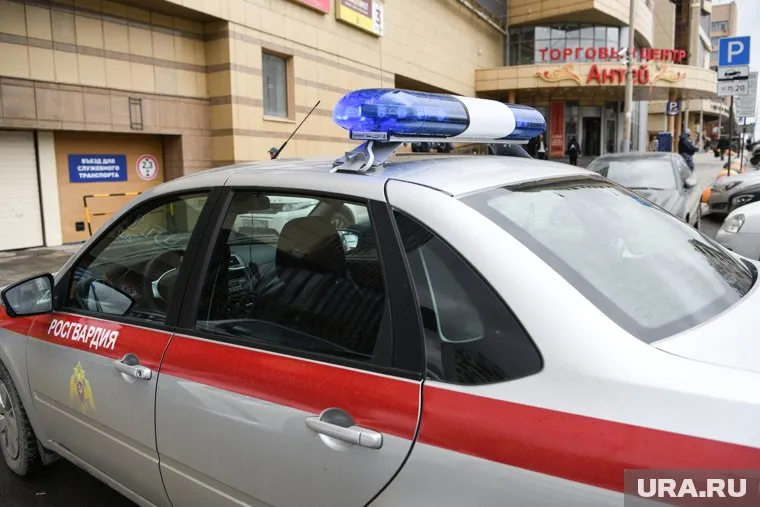 Росгвардейцы попали в ДТП с таксистом на перекрестке (архивное фото)