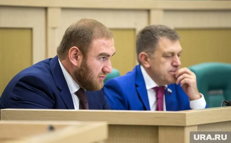 Защитник сенатора опроверг информацию о просьбе Арашукова