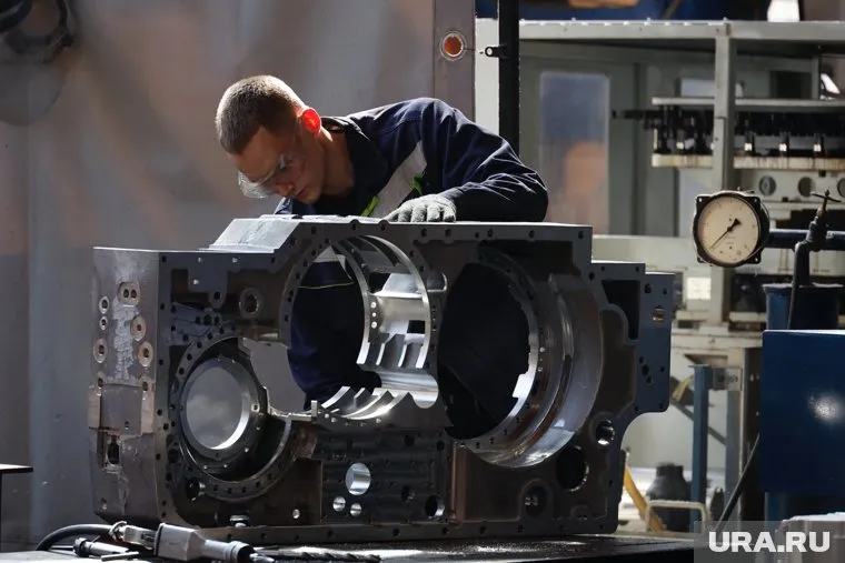 На КМЗ поднимут зарплаты заводчанам