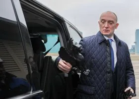 С уехавшего из РФ челябинского экс-губернатора приставы взыскивают долги за ЖКХ