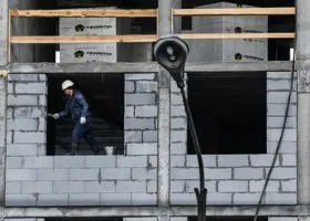 Строители из ЯНАО отстроили первый из семи корпусов больницы в ДНР