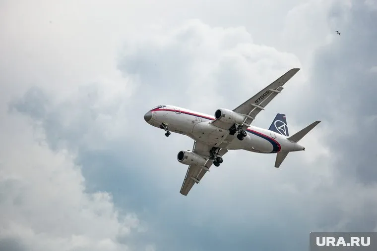 Поиски на месте крушения Superjet начались 12 июля