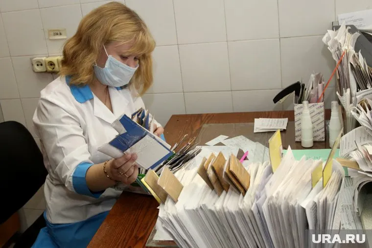 Все карты пациентов оформят в единый реестр минздрава России (фото из архива)