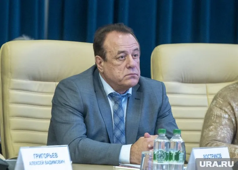 Призовые и премии на 921 тысячу рублей он получил с 2019 по 2023 годы