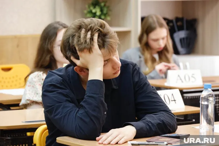 Молодой человек выступал курьером у группы телефонных мошенников