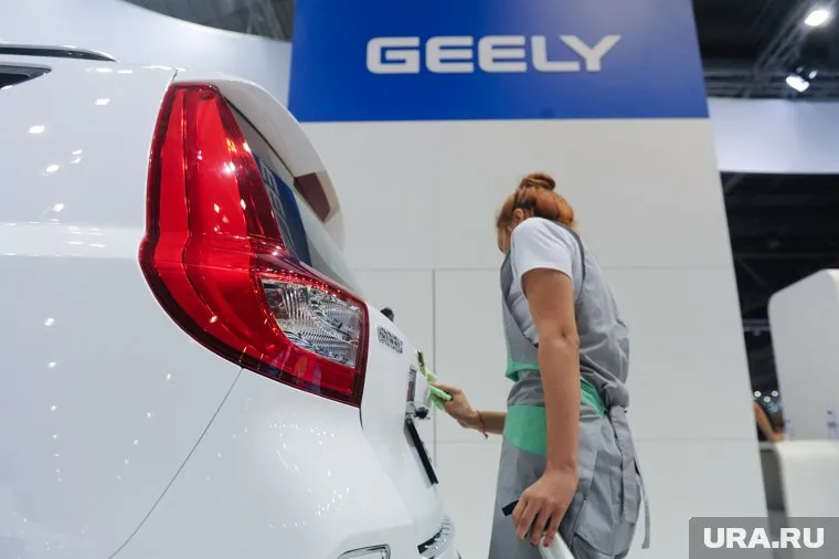 Лидером продаж в Тюмени стал кроссовер от китайской компании Geely