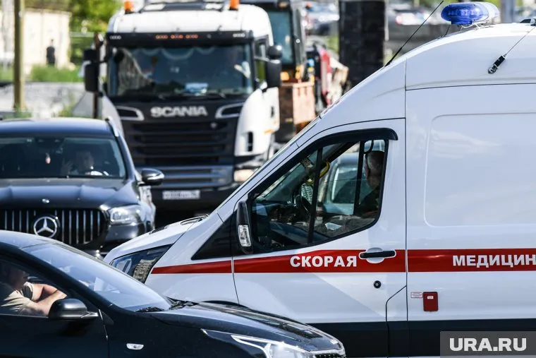 В Ноябрьске пешеход попал под колеса иномарки на светофоре (фото из архива)