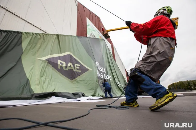 На выставке RAE-2015, открывшейся сегодня в Нижнем Тагиле, появились первые именитые гости