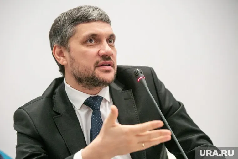 Александр Осипов потребовал срочно обеспечить вакцинацию населения