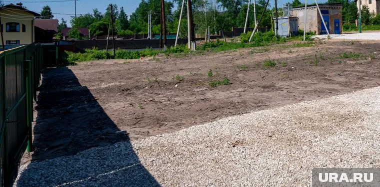 Землю, которую могли бы получить многодетные, мошенник продал родственнице