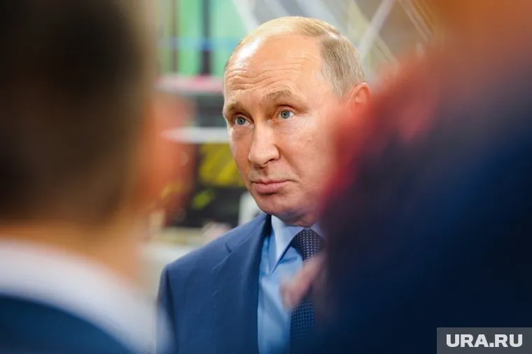 Владимира Путина удивила формулировка в названии свердловского министерства