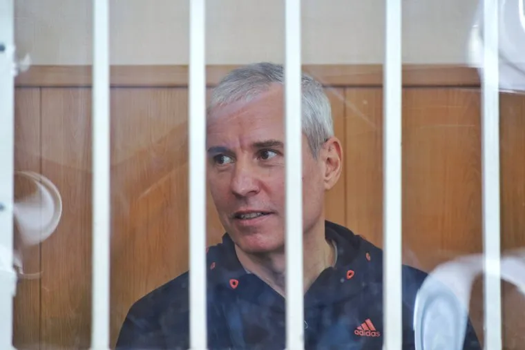 Судебное заседание по избранию меры пресечения для экс-начальника регионального МЧС Олега Рожкова. Курган