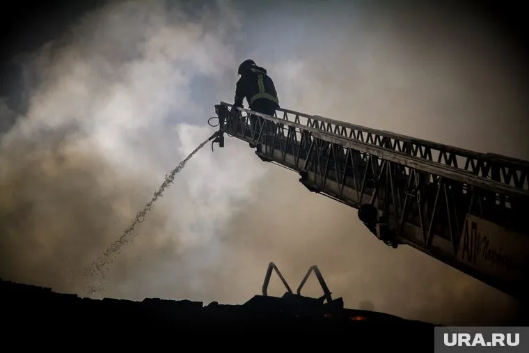 В Wildberries сообщили, что сотрудники из-за пожара оставляли личные вещи в горящем здании